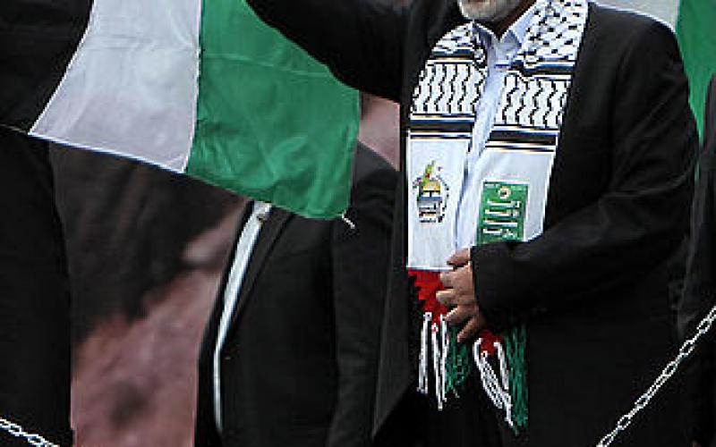 بالصور.. هنية على منصة انطلاقة "حماس"