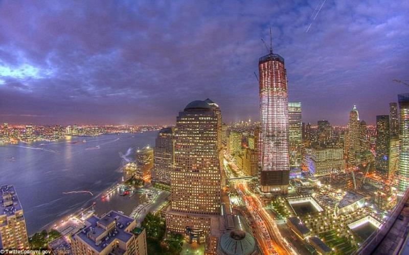 بالصور.. أمريكا تعيد بناء برجي 11 سبتمبر