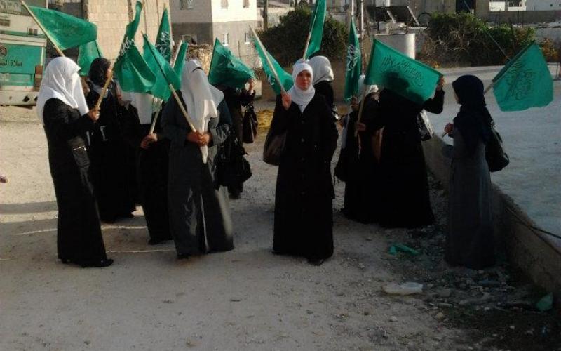 صور.. نساء حماس يزرن محرري الصفقة بالخليل