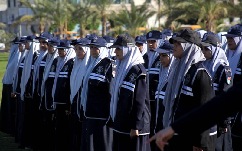 صور.. شرطة نسائية تستعد لتأمين مهرجان حماس