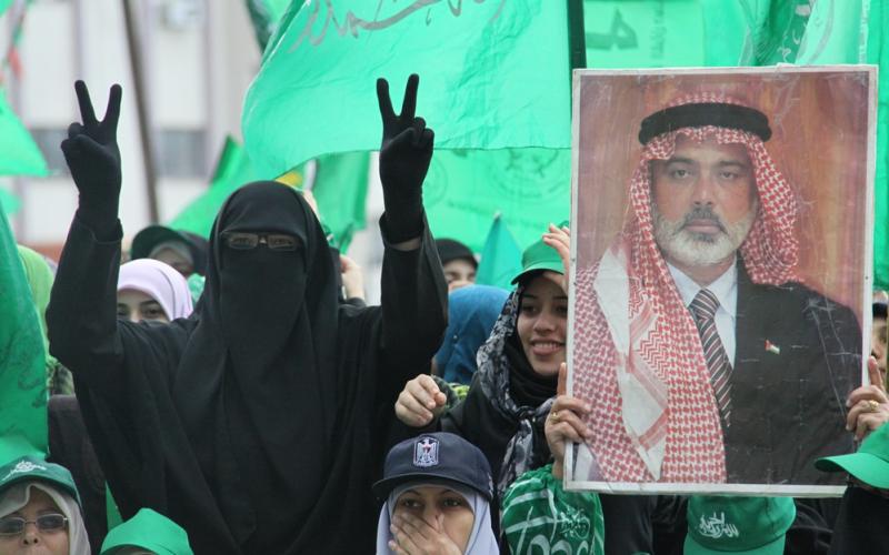 صور .. الكتيبة الخضراء تكتظ باكراً