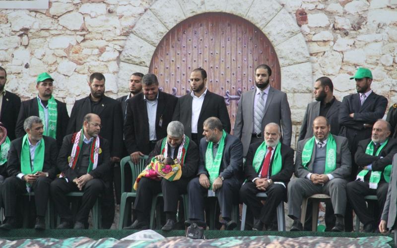 صور.. قيادة حماس تضيء مهرجان الإنطلاقة