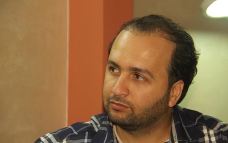 صور.. منشدون ألهبوا حماس الجماهير بالانطلاقة