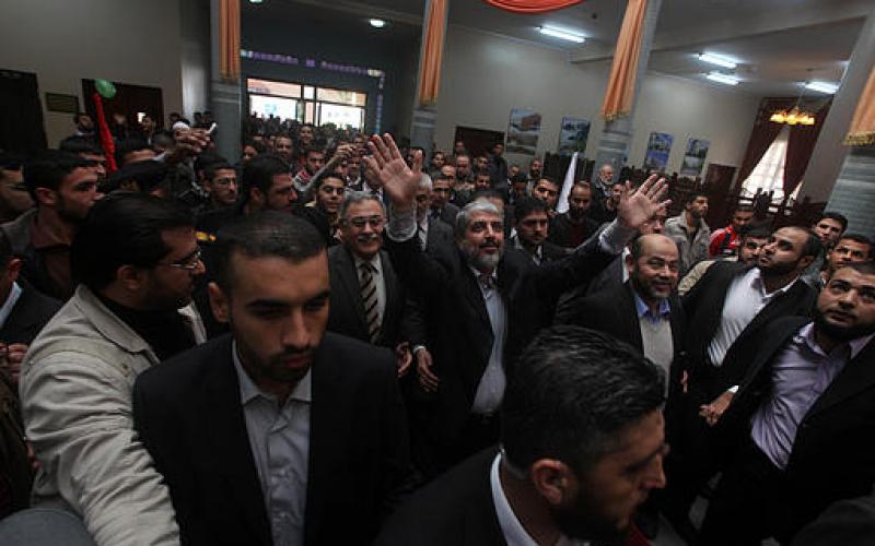 صور.. مشعل يزور الإسلامية والبيوت المدمرة