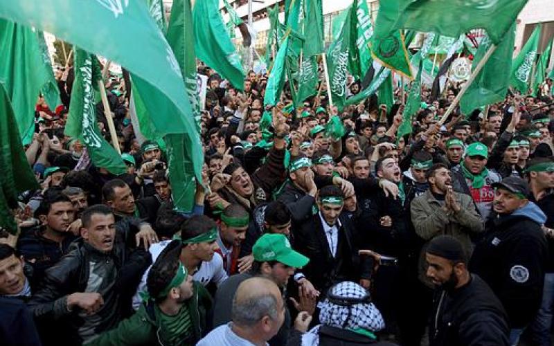 بالصور.. نابلس خضراء بمهرجان انطلاقة حماس