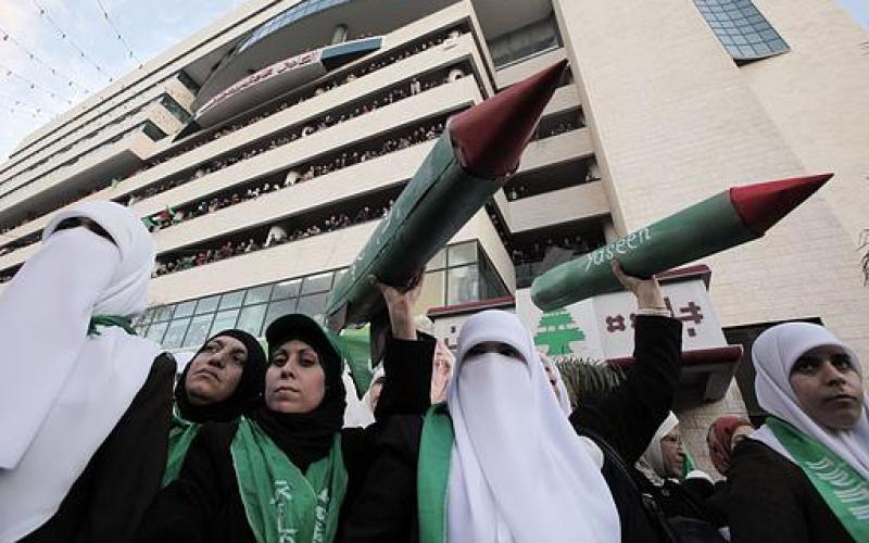 بالصور.. نابلس خضراء بمهرجان انطلاقة حماس