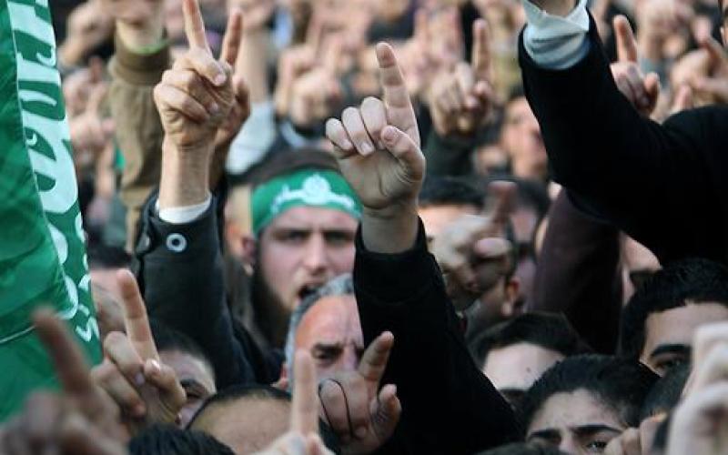 بالصور.. نابلس خضراء بمهرجان انطلاقة حماس
