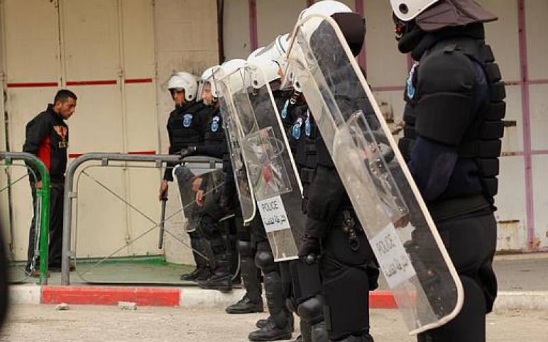بالفيديو والصور.. أجهزة الضفة تعتقل 60 شاباً