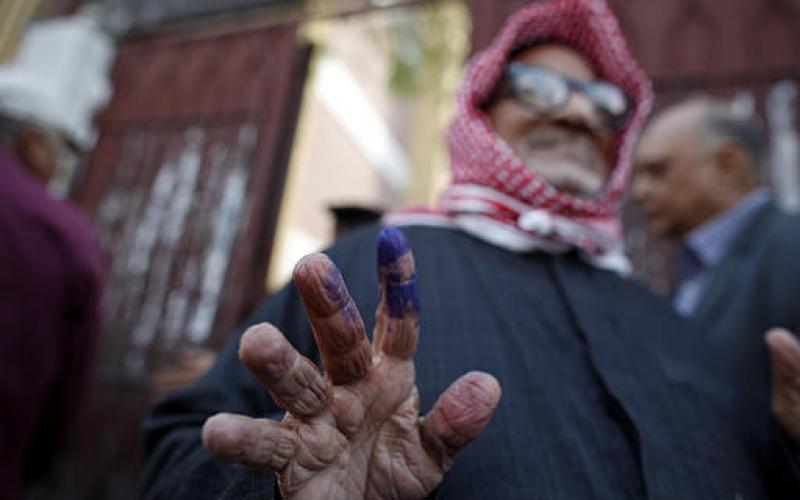صور.. المصريون يصوتون على الدستور الجديد