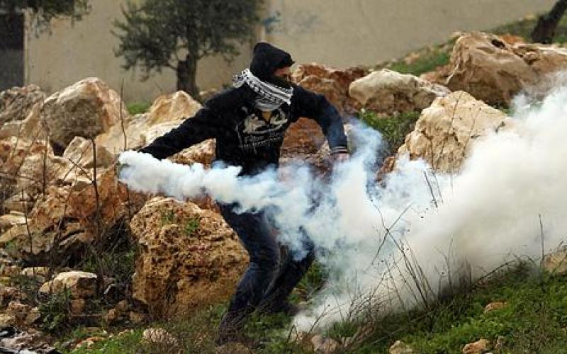 صور.. الاحتلال يقمع مسيرات الضفة