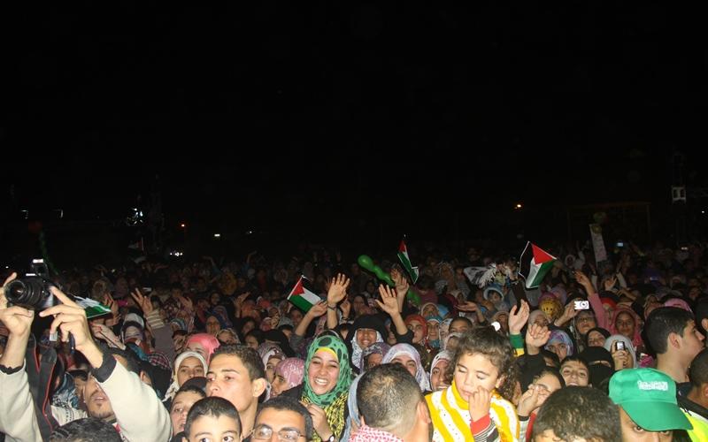 صور .. حفل طيور الجنة في إستاد خان يونس