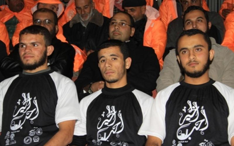 بالصور..  مجموعة شبابية تكرم "أصدقاء البيئة‎"