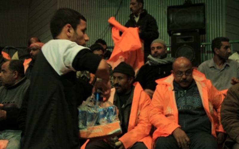 بالصور..  مجموعة شبابية تكرم "أصدقاء البيئة‎"