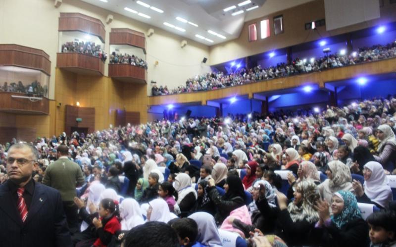 صور.. كواليس طيور الجنة في الجامعة الإسلامية