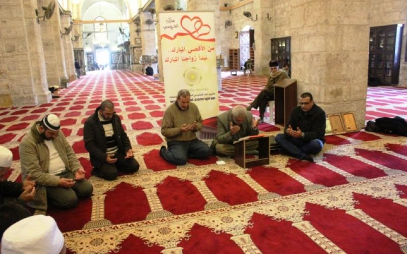 بالصور..  شاب فلسطيني يعقد قرانه بالأقصى