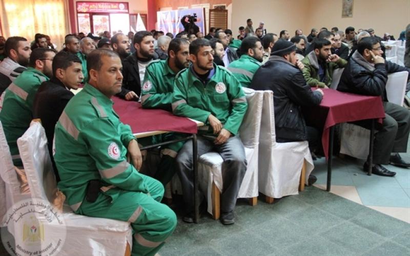 بالصور..وزير الداخلية يُكرم الخدمات الطبية