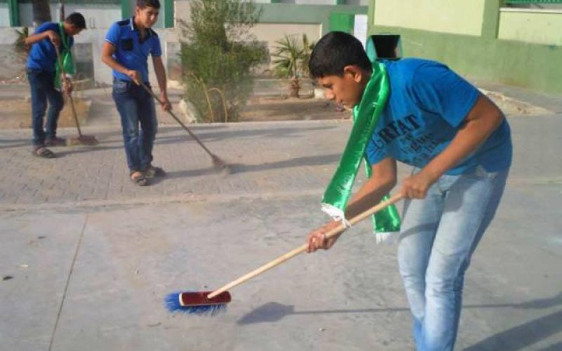 بالصور: الكتلة تختتم مشروع "مدرستي أجمل"