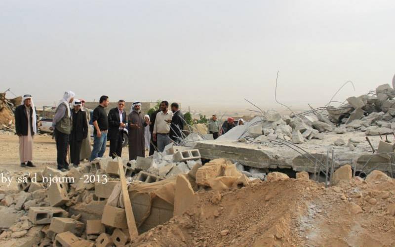 بالصور:الاحتلال يهدم منزلين بالأغوار