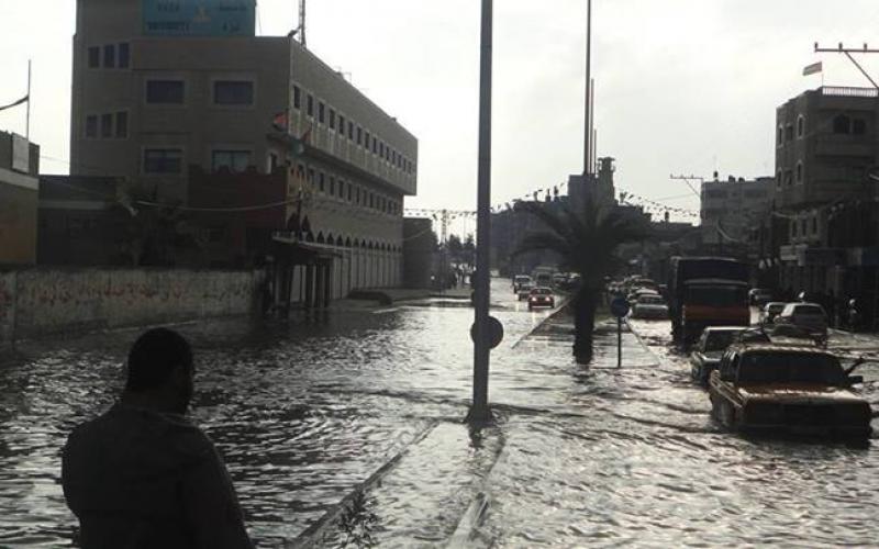 صور: الأمطار تغرق شوارع ومنازل بغزة