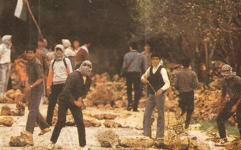 بالصور: الذكرى الـ 26 لانتفاضة "الحجارة"