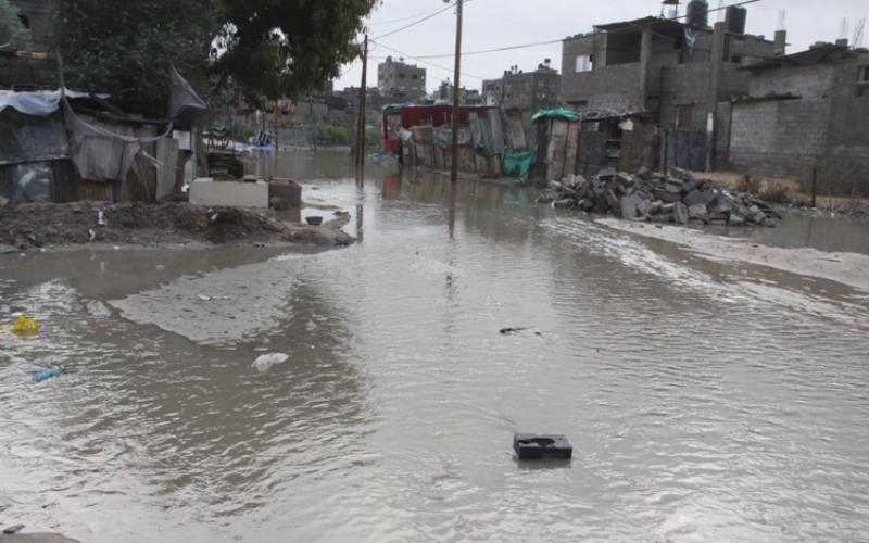 صور: غرق بيوت المواطنين شمال القطاع