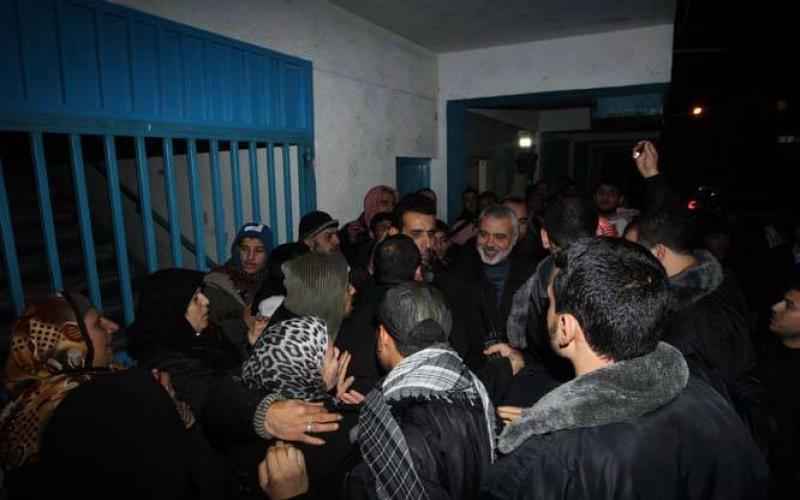 صور: هنية وحماد يتفقدان المتضررين بالشمال