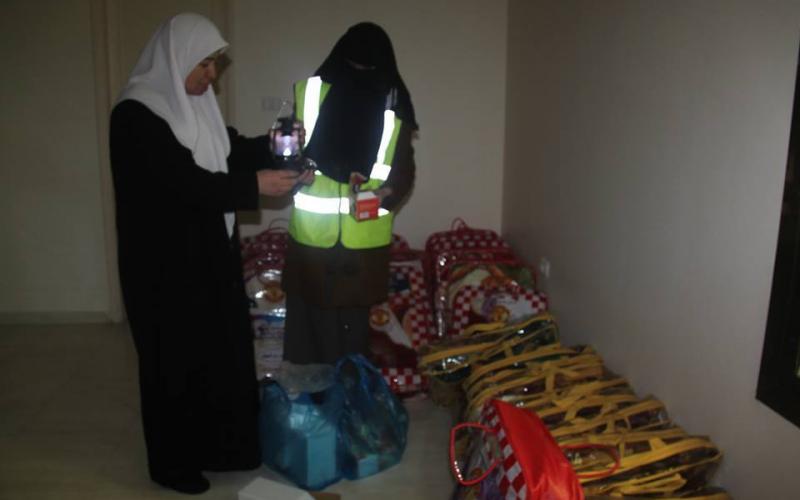 صور: شباب "حماس" يحتفلون بانطلاقتهم