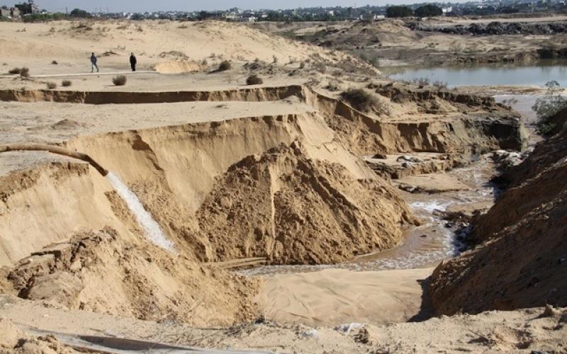 بالصور: بحر يدعو البرلمان العربي لرفع الحصار
