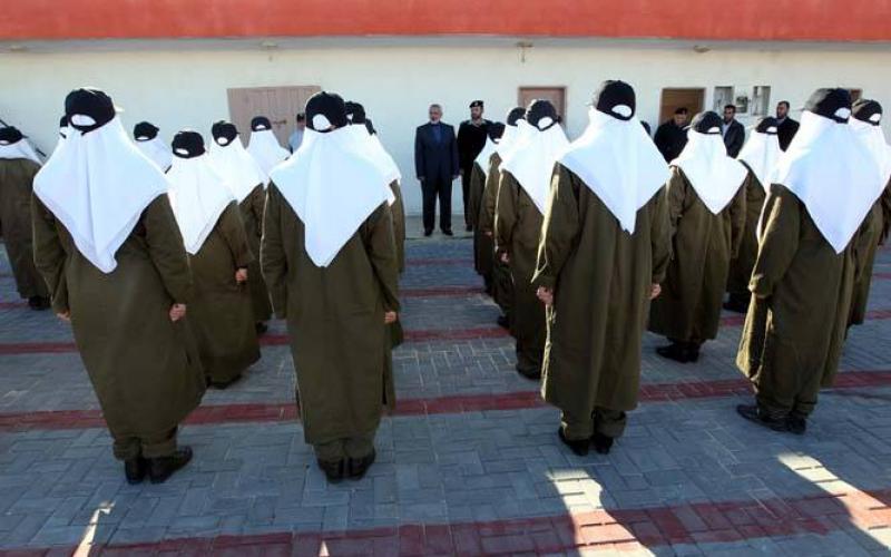 صور: هنية يقوم بزيارة مفاجئة لكلية التدريب