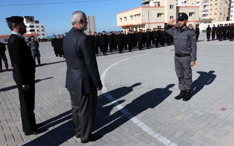 صور: هنية يقوم بزيارة مفاجئة لكلية التدريب