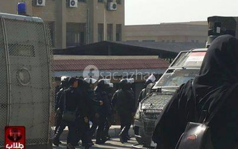 صور: الانقلاب يقتحم الأزهر ويعتدي على الطالبات