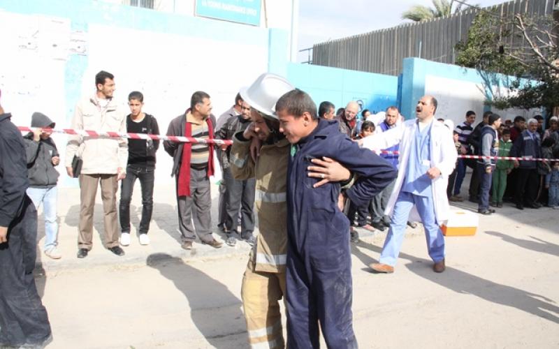 بالصور: مناورة للدفاع المدني بخانيونس