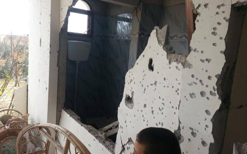صور: أضرار في منزل "سبيخة" بعد قصفه