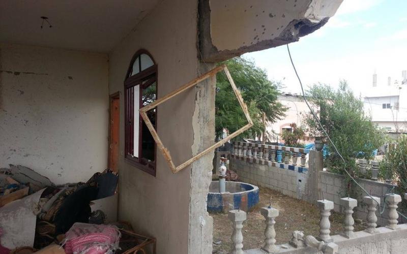 صور: أضرار في منزل "سبيخة" بعد قصفه