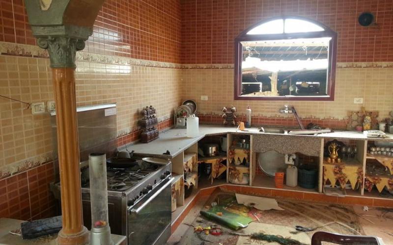 صور: أضرار في منزل "سبيخة" بعد قصفه