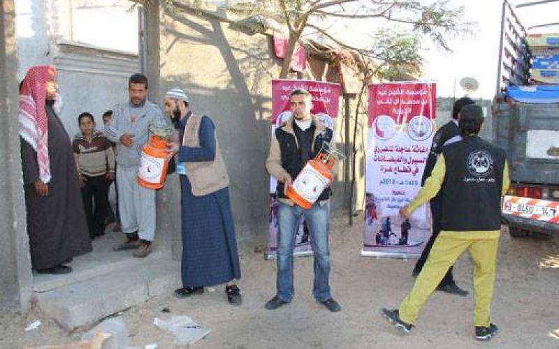 صور: جمعية "ابن باز"  توزع مساعدات لمتضرري المنخفض