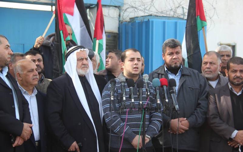اتهامات للسلطة بتعطيل الإعمار بتواطؤ مع الوكالة