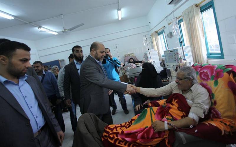 صور: أبو مرزوق يطّلع على حجم الكارثة الصحية بـ"الشفاء"