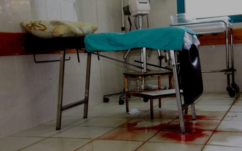 صور: تفاقم كارثة توقف عمال النظافة بالمستشفيات