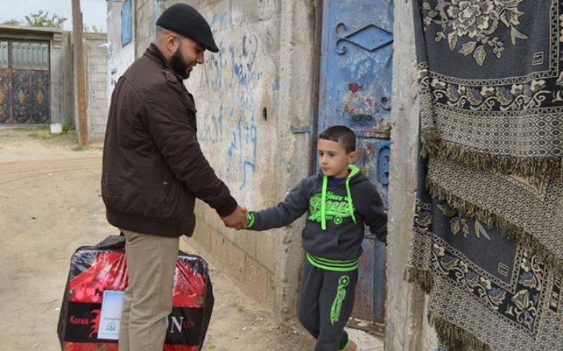 صور: توزيع كسوة الشتاء بالنصيرات