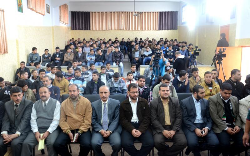 "الكتلة" تهدى ملازم مذاكرتي لـ 120 ألف طالب