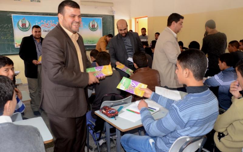 "الكتلة" تهدى ملازم مذاكرتي لـ 120 ألف طالب