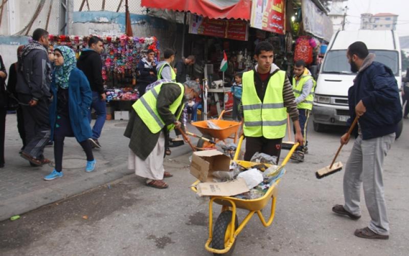 صور: حماس برفح تنظّم حملة لتنظيف الشوارع