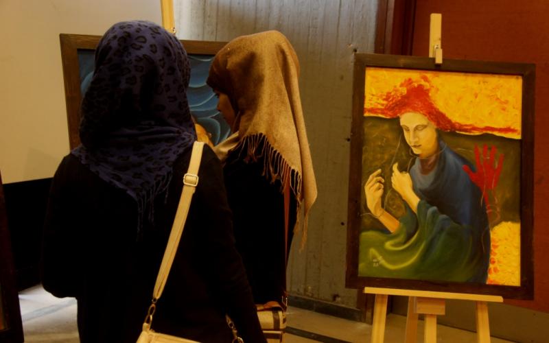 صور: "الثقافة" تفتتح معرضاً فنياً بغزة