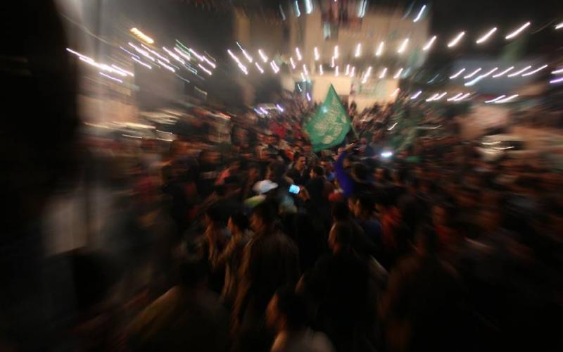 صور: الأسير القسامي نضال المسالمة حرا بعد 15عاماً بالأسر