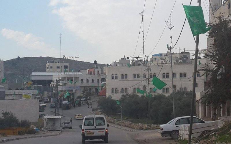 صور: الخليل تتجهز لاستقبال إنطلاقة حماس