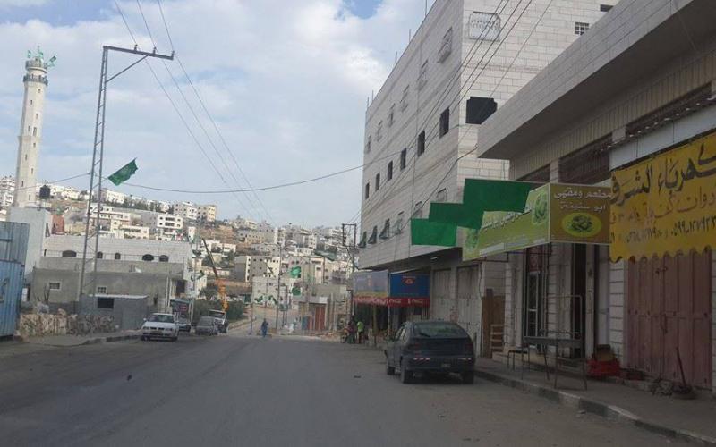 صور: الخليل تتجهز لاستقبال إنطلاقة حماس