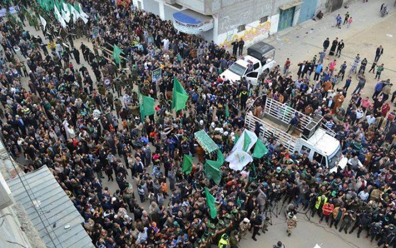 صور: مسيرة حاشدة لحماس بالنصيرات بذكرى انطلاقتها