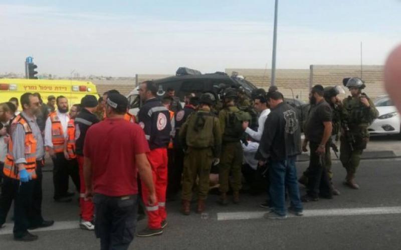 بالصور: أصيب المنفذ.. إصابة 5 مستوطنين بمادة حارقة ببيت لحم