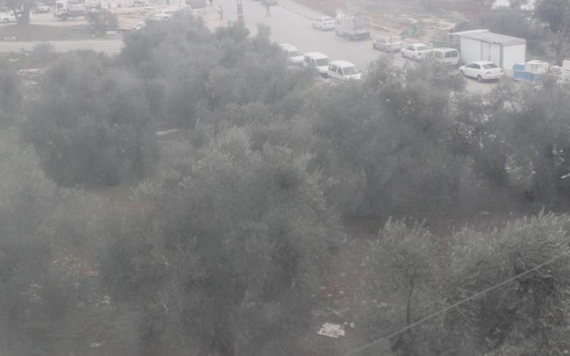 صور: مواجهات بالخليل عقب مصادرة منصة انطلاقة حماس